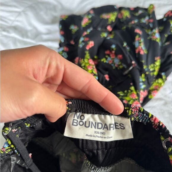 No Boundaries Black Floral Tiered Sundress – Women’s XXS Adjustable Straps - Picture 4 of 11
